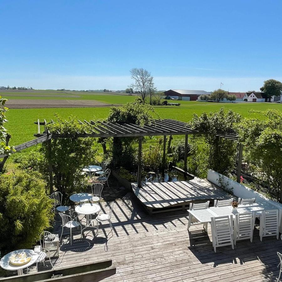 Peppinge Bed & Breakfast Löderup Екстериор снимка